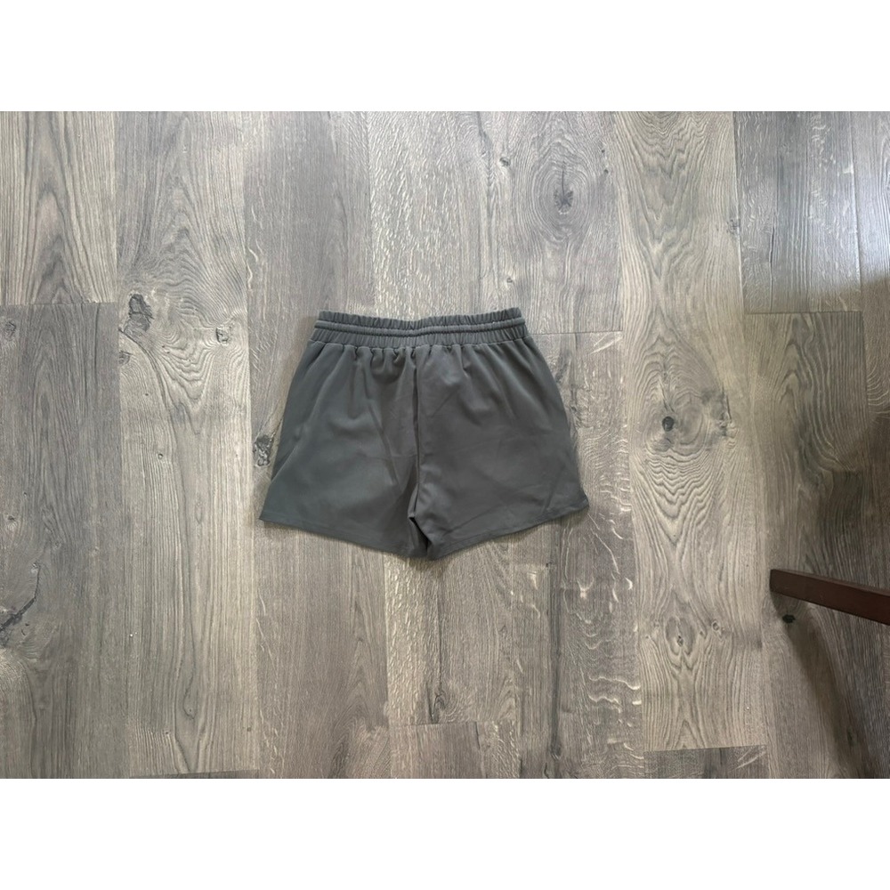 Rachel Zoe Active Shorts XS Dark Grey Drawstring Pockets NWOT - Picture 3 of 3